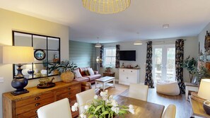 TV connectée, table de tennis de table