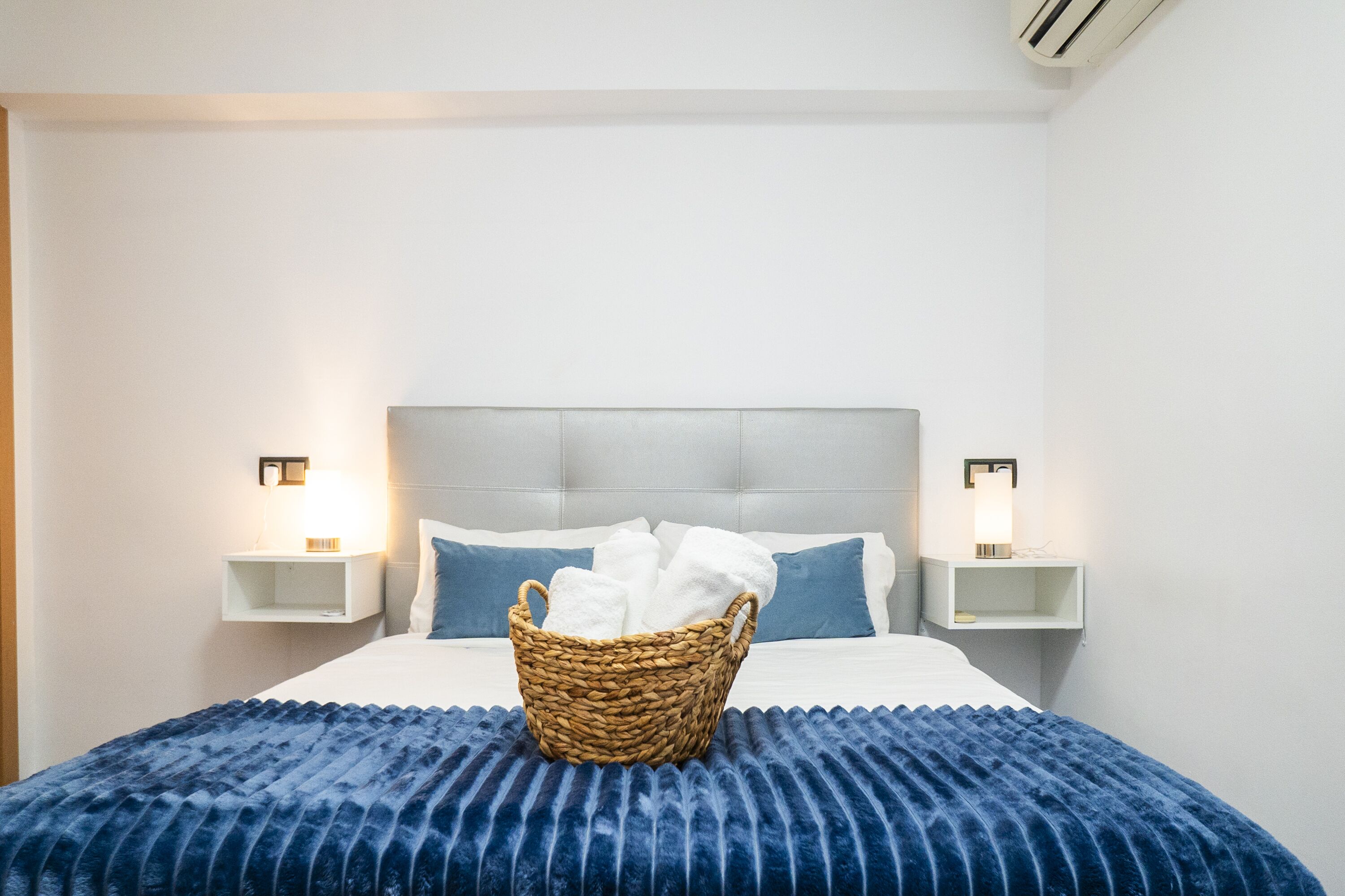 2 dormitorios, tabla de planchar con plancha, cuna de viaje y wifi