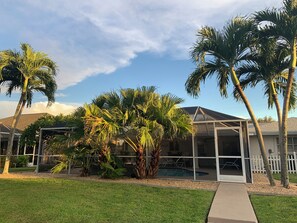 Pool - Cozy home in paradise (Cape Coral)