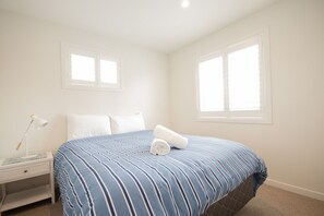 3 bedrooms, free WiFi, bed sheets