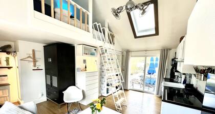 Modern East End Loft - Private Beach, In-Ground Pool Access, & Hot Tub!