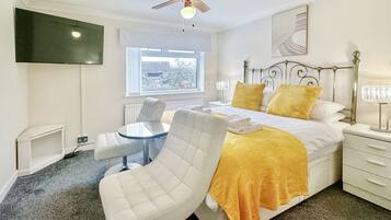 4 bedrooms, free WiFi, bed sheets