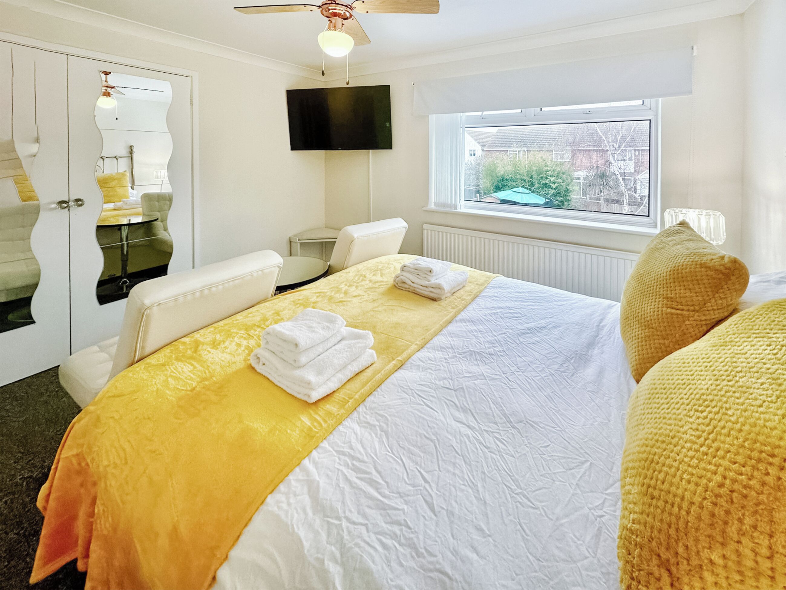 4 bedrooms, free WiFi, bed sheets