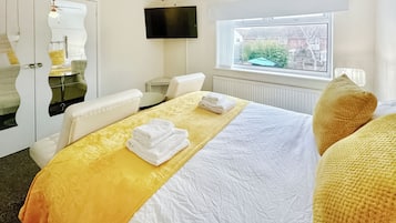 4 Schlafzimmer, kostenloses WLAN, Bettwäsche
