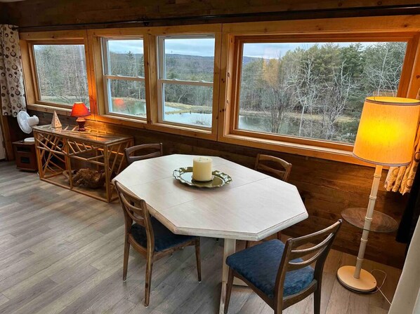 Dining - Magic Forest Farm's Artist Retreat (Coeymans Hollow)