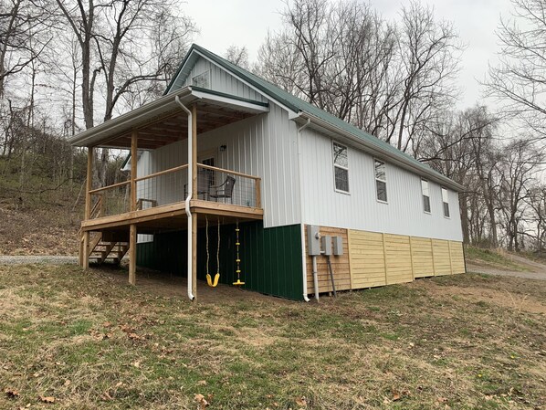 المنشأة من الخارج