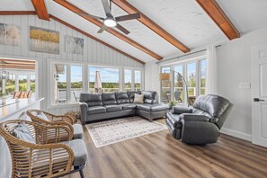 スマートテレビ、暖炉