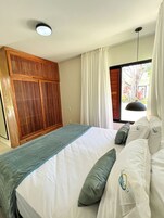 Standard Chalet | In-room safe, blackout drapes, free WiFi