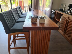 Full-size fridge, microwave, oven, toaster