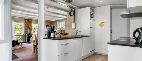 Kühlschrank, Herdplatte, Geschirrspüler