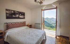2 Schlafzimmer, Reisekinderbett, kostenloses WLAN