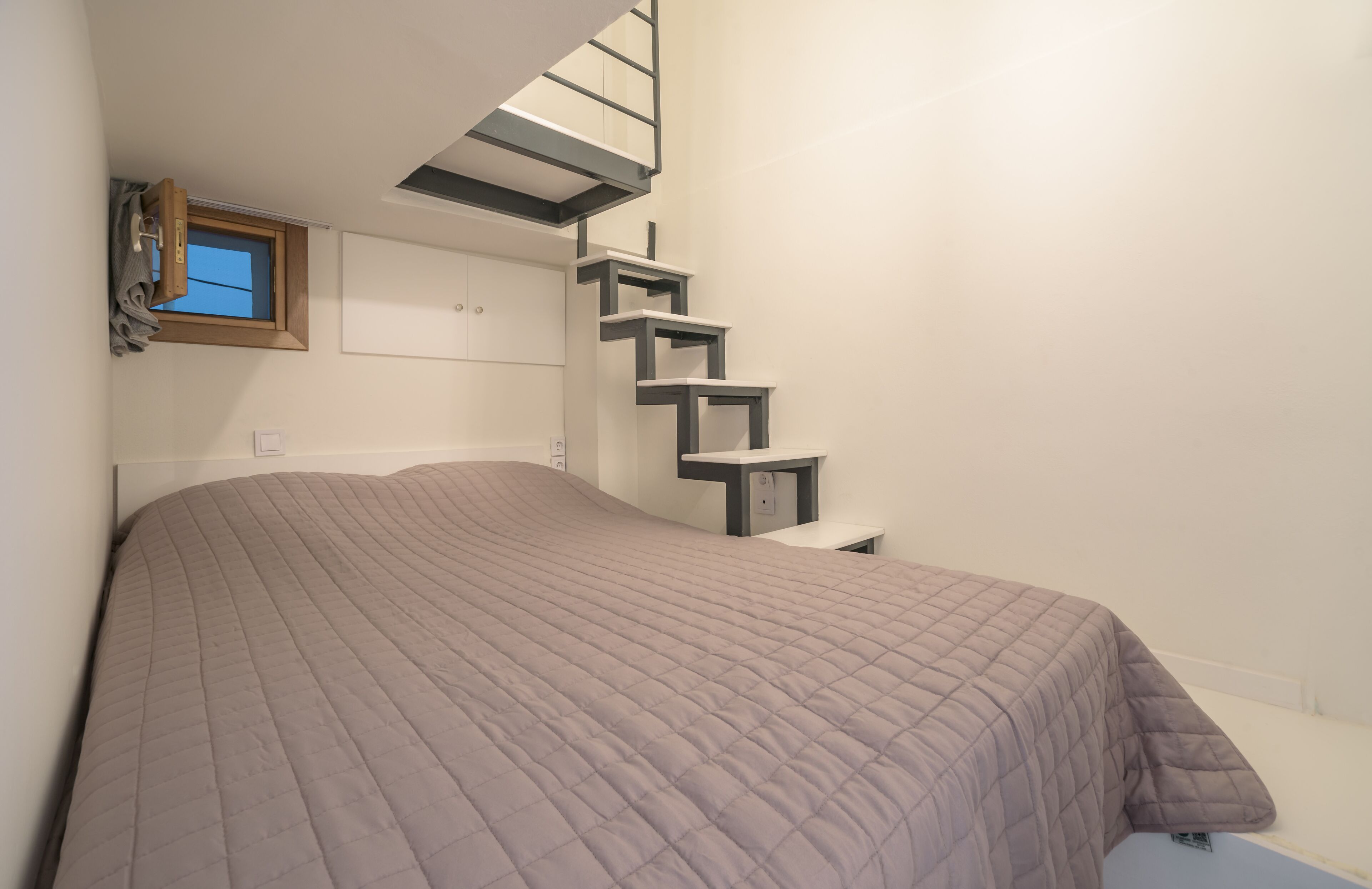 1 soverom, strykejern/-brett, wi-fi og sengetøy