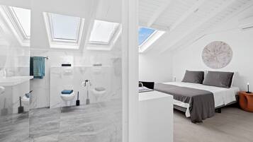 3 soverom, safe på rommet, strykejern/-brett og wi-fi (inkludert)