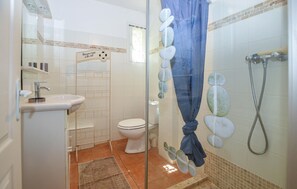 Shower - 2 bedroom awesome home in AFA (AFA)