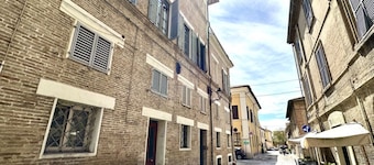 SE080 - Senigallia, comfortable four-room apartment in the historic center