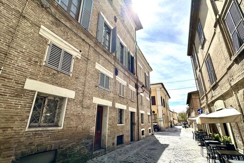 SE080 - Senigallia, comfortable four-room apartment in the historic center