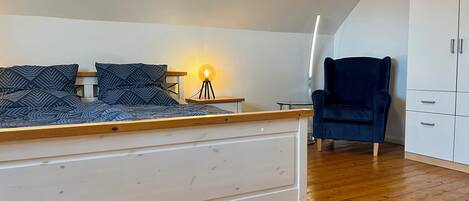 1 Schlafzimmer, Schreibtisch, WLAN, Bettwäsche