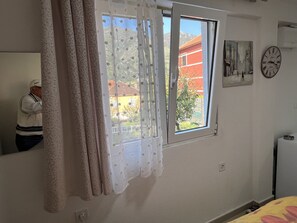 1 soverom, strykejern/-brett, wi-fi og sengetøy