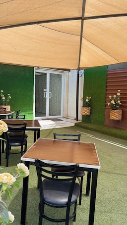 Terraza o patio. La frontera suites motel