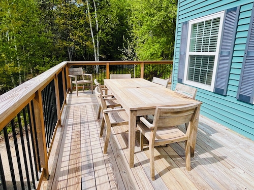 Acadia Retreat:18 Miles to Acadia NP!Secluded, Pet Friendly, Spacious.