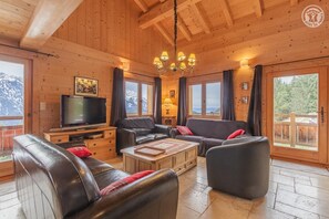 TV, stereo - LE Pierra Menta - Villard SUR Doron LES Saisies (VILLARD SUR DORON LES SAISIES)