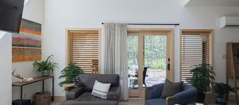 Mountain Modern Home on Lake Everest!  Only 3 miles to Whiteface!