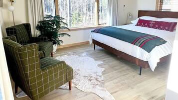 3 bedrooms, desk, iron/ironing board, WiFi