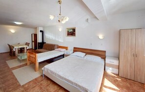 Wi-Fi de cortesia, roupa de cama