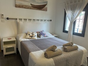 3 bedrooms, iron/ironing board, travel crib, WiFi