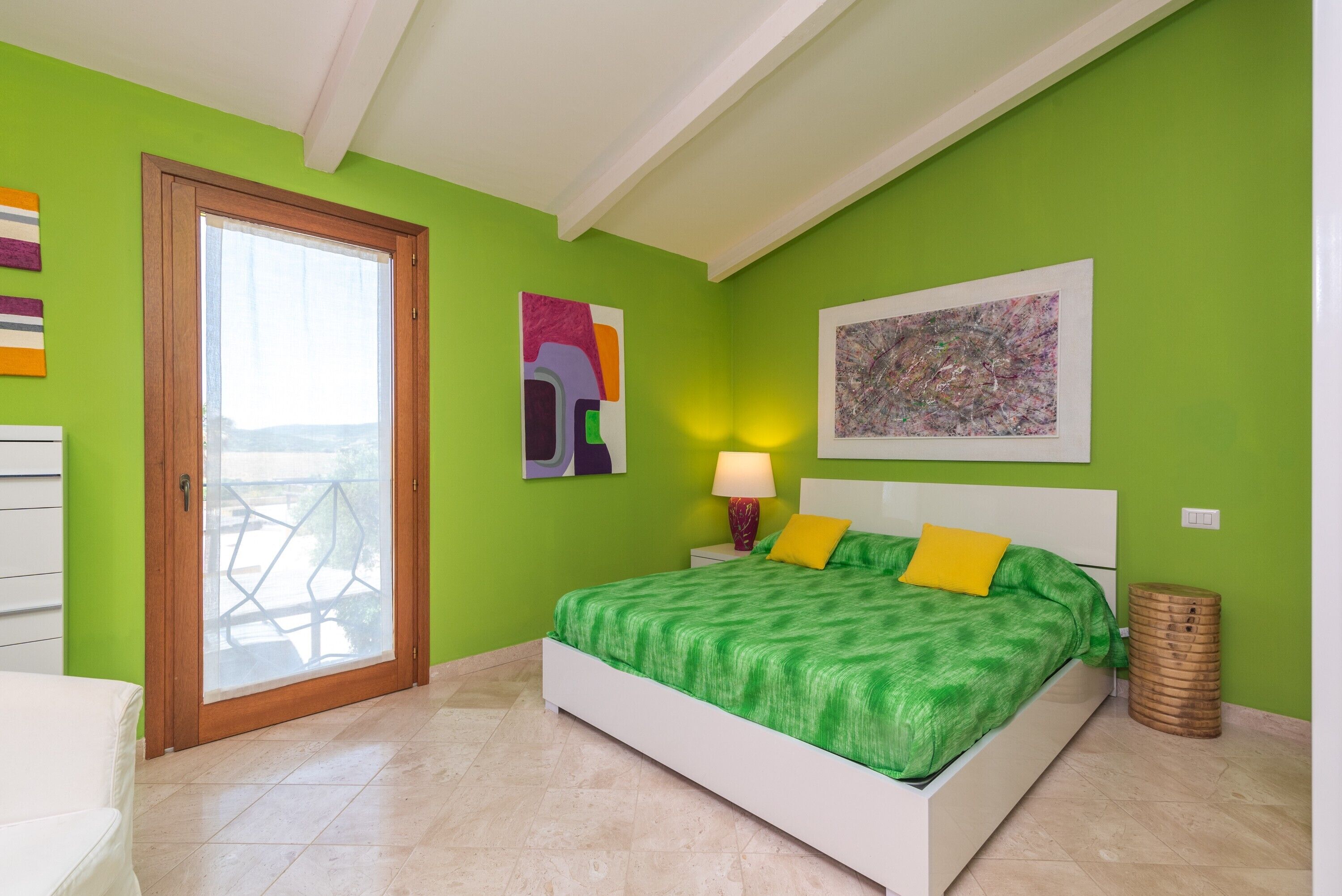 1 makuuhuone, silitysrauta/-lauta, vuodevaatteet