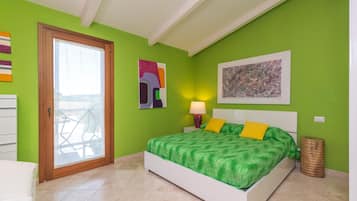 1 makuuhuone, silitysrauta/-lauta, vuodevaatteet