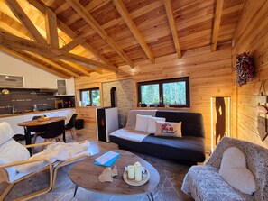 TV - Chalet 'Le Cocon' with Private Terrace and Wi-Fi - Label Valeurs Parc Naturel Régional (La Petite-Pierre)