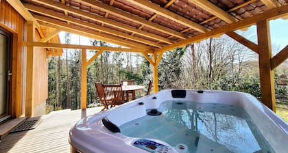 Chalet 'Le Cocon' with Private Terrace and Wi-Fi - Label Valeurs Parc Naturel Régional