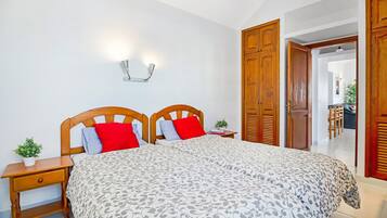 2 chambres, Wi-Fi gratuit, draps fournis