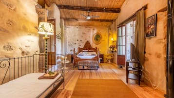 2 soveværelser, skrivebord, strygejern/strygebræt, gratis Wi-Fi