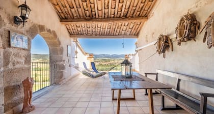 Holiday Home 'Les Orenetes' with Mountain Views, Wi-Fi and Air Conditioning