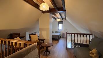 5 habitaciones, tabla de planchar con plancha y wifi gratis