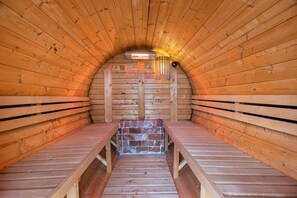Sauna - Apartment 'Appartamento Trilocale' with Shared Terrace, Shared Garden and Wi-Fi (Bardolino)