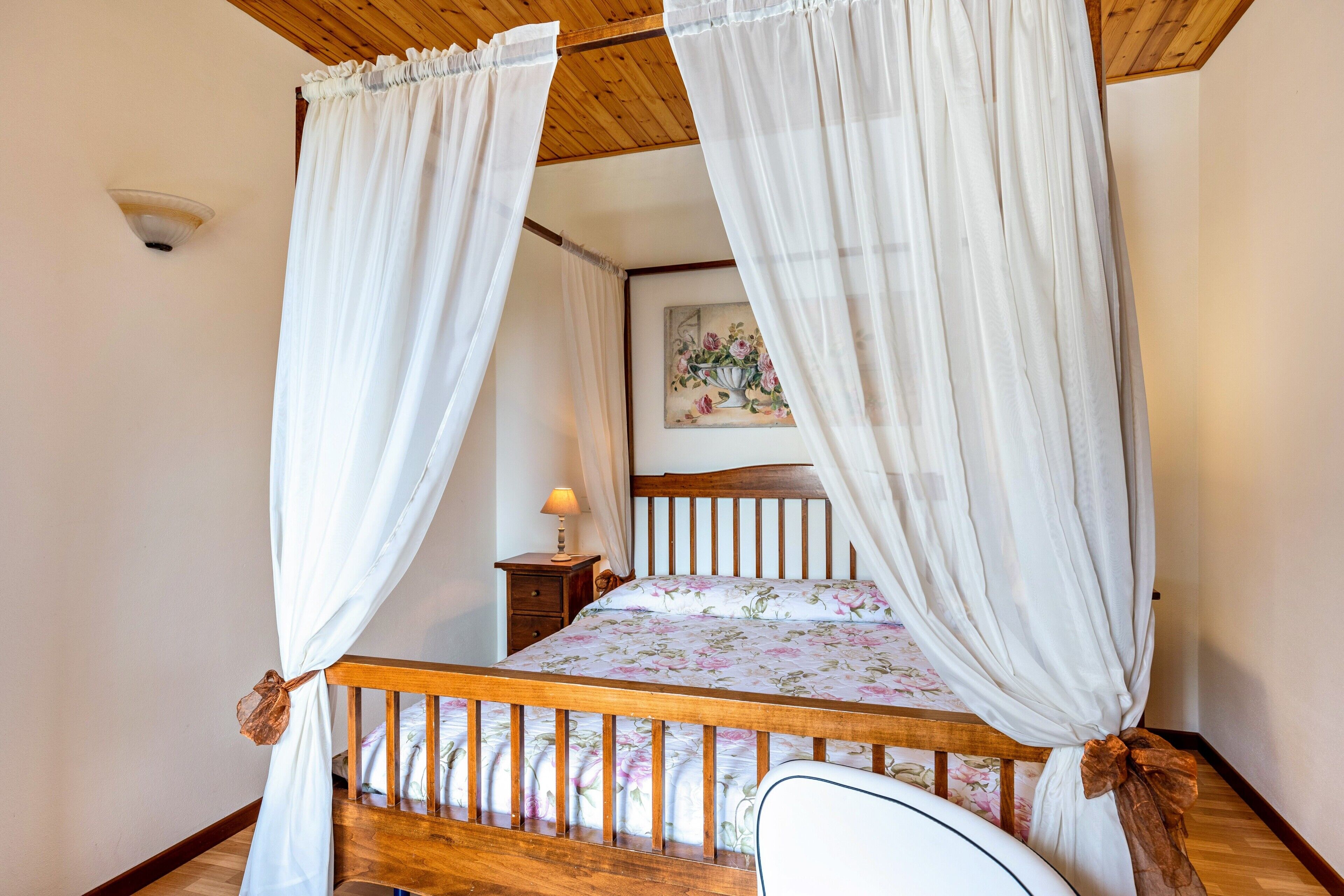 1 室のベッドルーム、WiFi (無料)、ベッドシーツ