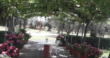 Country House 'Family Villa Dora' with Sea View, Wi-Fi and Air Conditioning
