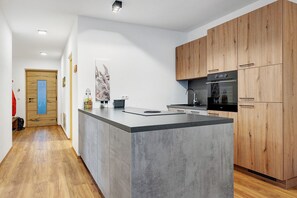 Fridge, oven, stovetop, dishwasher - Apartment 'Matscherhof Family 1' with Mountain View, Wi-Fi and Air Conditioning (Lana)