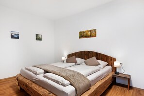 2 bedrooms, free WiFi, bed sheets