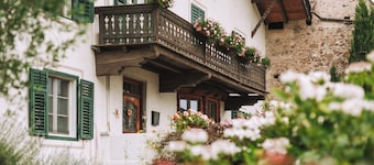 Apartment 'Matscherhof Elderflower Exclusive' with Mountain View, Wi-Fi and Air Conditioning