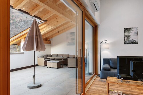 Ferienwohnung 'Matscherhof Apfelblüte Exklusiv' mit Bergblick, WLAN und Klimaanlage