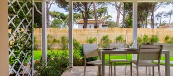 Casale Lorenzo - Apartment 1 with Private Terrace, Shared Garden and Air Conditioning