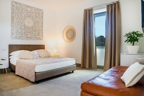 1 slaapkamer, een strijkplank/strijkijzer, gratis wifi, beddengoed