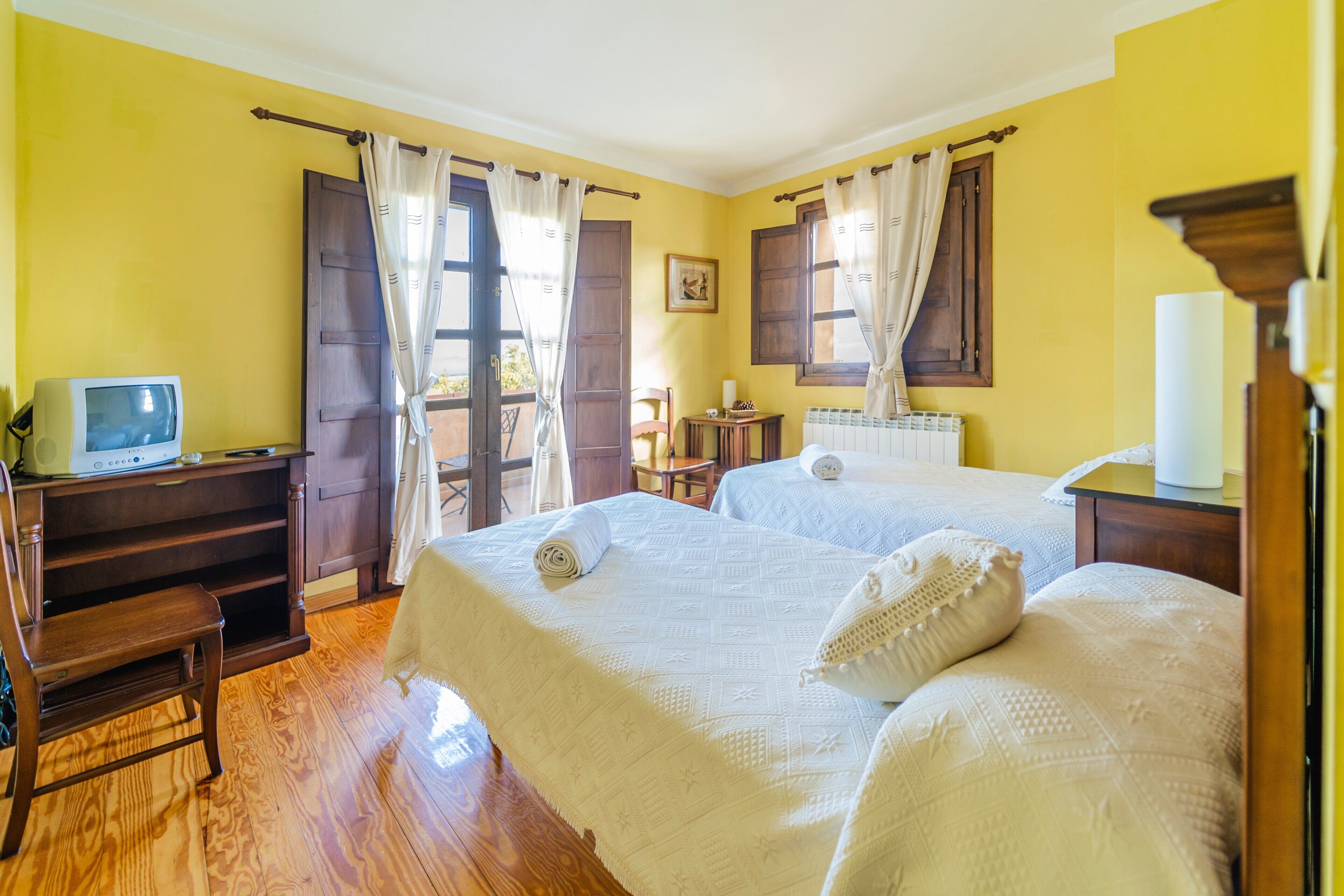 6 chambres, Wi-Fi gratuit, draps fournis