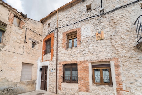 Exterior. El Rincon De La Morena - 5-Bedroom Rural House with Pool, Castile