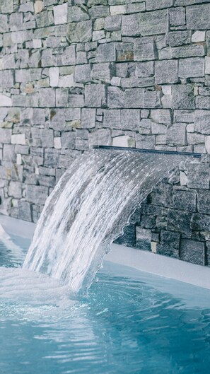 Pool - Holiday Home 'Villa Des Dunes' with Private Terrace, Wi-Fi and Air Conditioning (La Tranche-sur-Mer)