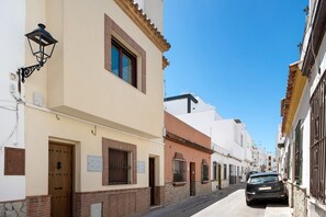 Exterior - Villa Canijo Barbate – Beach House with Private Terrace (Barbate)